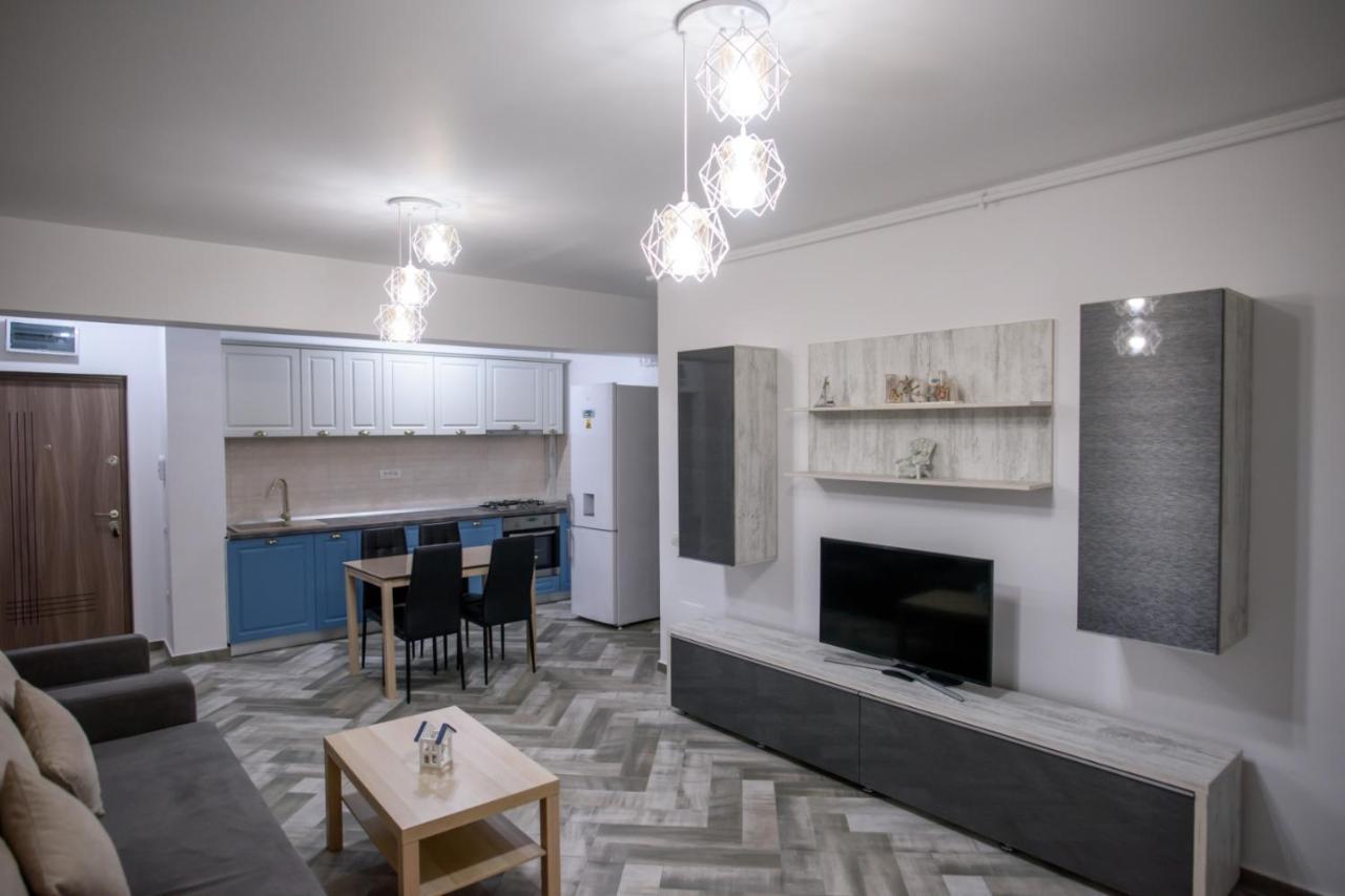 C&Y Zev Apartments Mamaia Ngoại thất bức ảnh