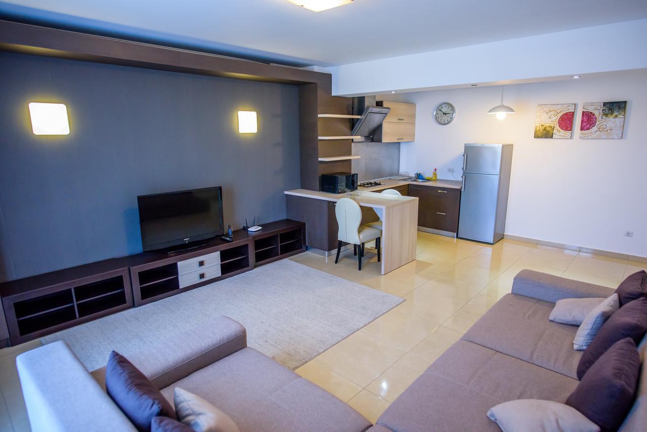 C&Y Zev Apartments Mamaia Ngoại thất bức ảnh