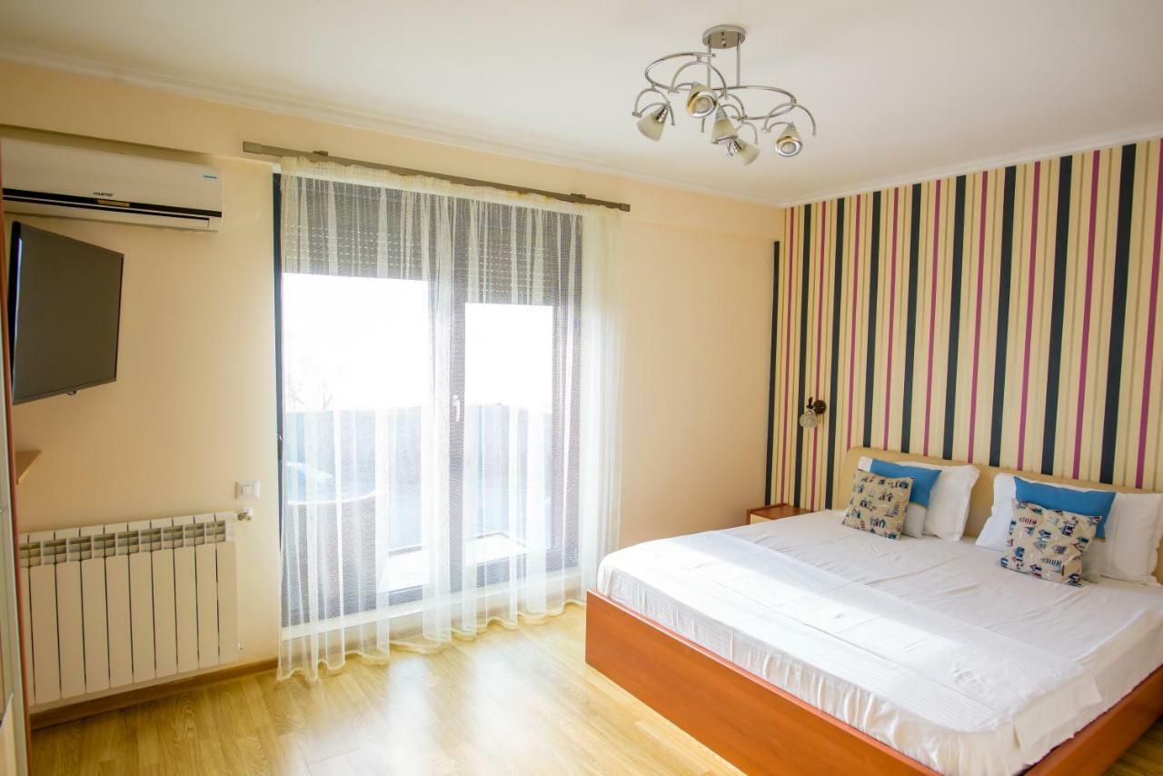 C&Y Zev Apartments Mamaia Ngoại thất bức ảnh