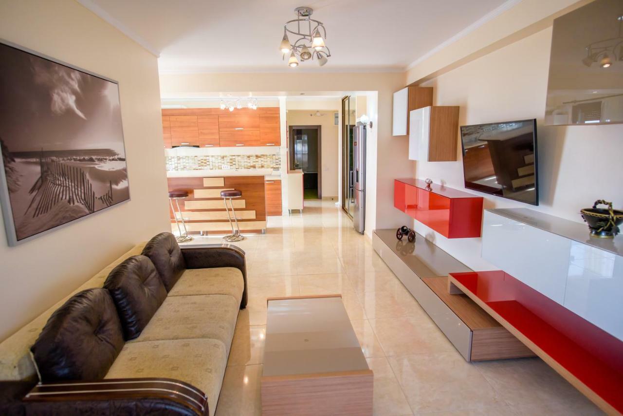 C&Y Zev Apartments Mamaia Ngoại thất bức ảnh